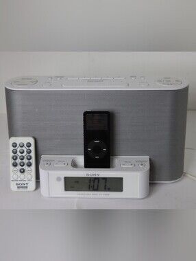 Sony Fm/Am Clock Radio ICF-CS10iP & ipod A1137